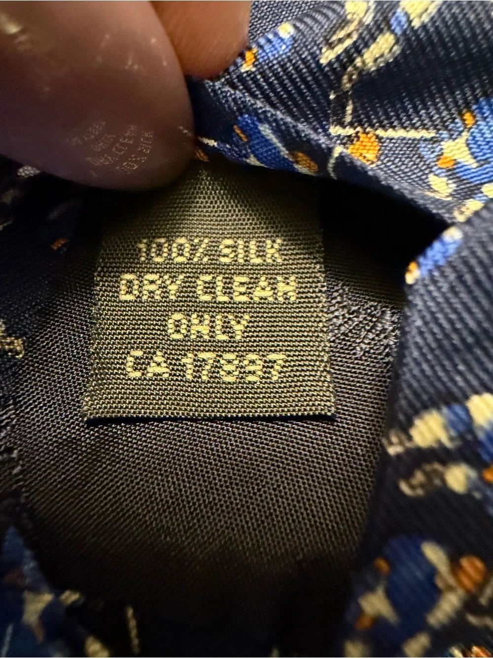 Hockey Player pattern necktie - navy - 100% silk
